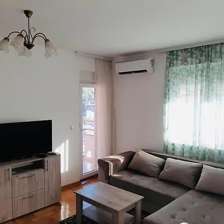 Centar 아파트 Vrnjačka Banja