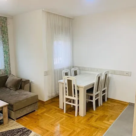 Centar 아파트 Vrnjačka Banja